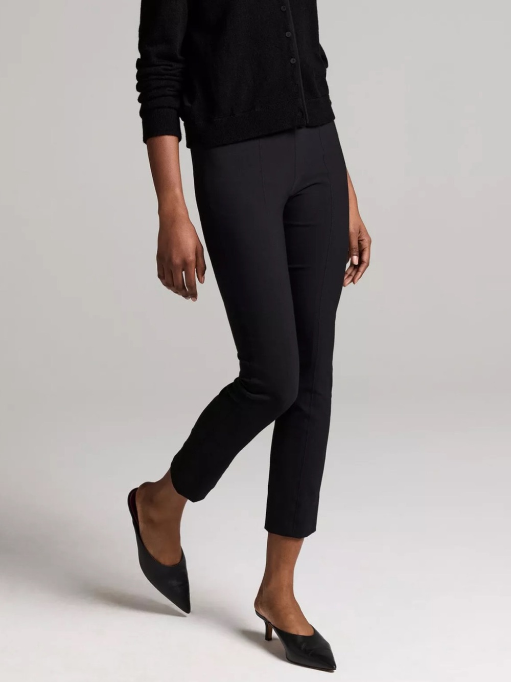Vince Slim Fit Black Pants with center pleat seam - NWT - XS